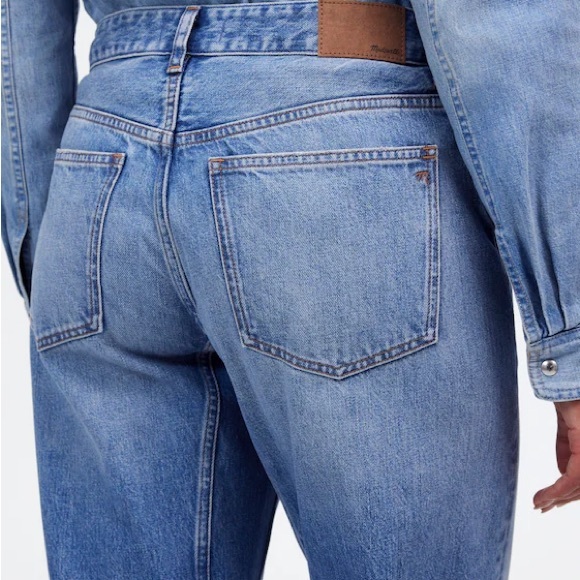 Madewell Curvy Darted Barrel-Leg Jean Size 27 - Picture 4 of 14